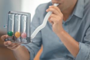 Les muscles respiratoires restent plus forts même après 5 semaines sans pratique de l’exercice (Visuel Adobe Stock 259298893) Les muscles respiratoires restent plus forts même après 5 semaines sans pratique de l’exercice (Visuel Adobe Stock 259298893)