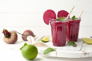 Allié de l’exercice et facteur de force musculaire, le nitrate alimentaire, retrouvé dans la betterave, pourrait être un aliment ou un complément alimentaire très bénéfique aux personnes qui pratiquent l’exercice, mais pas seulement (Visuel Adobe Stock 268773473). Allié de l’exercice et facteur de force musculaire, le nitrate alimentaire, retrouvé dans la betterave, pourrait être un aliment ou un complément alimentaire très bénéfique aux personnes qui pratiquent l’exercice, mais pas seulement (Visuel Adobe Stock 268773473).