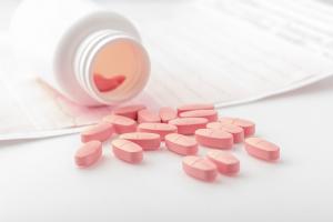 La muvalapline, un candidat médicament à administration orale, contre la maladie coronarienne et la sténose aortique tient ici ses promesses et se confirme comme un inhibiteur efficace de la formation des lipoprotéines A (Visuel Adobe Stock 321485256)