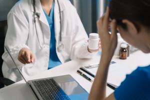 Si la prévention fonctionne, les suicides continuent d’augmenter dans certaines régions du monde, et de 7 % dans les pays riches d’Amérique du Nord (Visuel Adobe Stock 690908362) Si la prévention fonctionne, les suicides continuent d’augmenter dans certaines régions du monde, et de 7 % dans les pays riches d’Amérique du Nord (Visuel Adobe Stock 690908362).