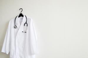 Un tissu « Superhemophobic and Antivirofouling », pour des équipements de protection individuelle (EPI) de nouvelle génération (Visuel AdobeStock_86693836) Un tissu « Superhemophobic and Antivirofouling », pour des équipements de protection individuelle (EPI) de nouvelle génération (Visuel AdobeStock_86693836)