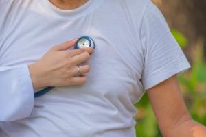 Les professionnels de santé apparaissent démunis et mal formés pour prendre en charge leurs patients obèses