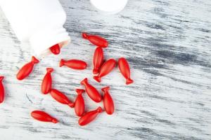 La parvalbumine « piège » les protéines de l'alpha-synucléine, les utilise « à ses propres fins », les empêchant ainsi de former plus tard leurs propres fibres amyloïdes dangereuses. La parvalbumine « piège » les protéines de l'alpha-synucléine, les utilise « à ses propres fins », les empêchant ainsi de former plus tard leurs propres fibres amyloïdes dangereuses.