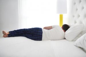 Une bonne hygiène de sommeil est essentielle au même niveau que l’absence de tabagisme ou de trouble métabolique, pour la santé cardiovasculaire Une bonne hygiène de sommeil est essentielle au même niveau que l’absence de tabagisme ou de trouble métabolique, pour la santé cardiovasculaire.