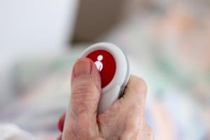 L’incontinence chez la personne âgée est un facteur majeur de dépendance et d’institutionnalisation