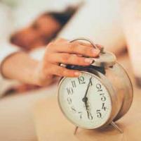 Avec la retraite, on dort mieux : la durée de sommeil augmente et les troubles du sommeil diminuent. Avec la retraite, on dort mieux : la durée de sommeil augmente et les troubles du sommeil diminuent.
