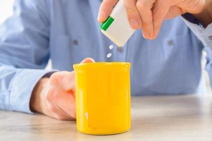  Plus que l'ajout de sucre, celui d'édulcorant artificiel aux boissons contenant de la caféine stimule considérablement la période d’éveil (Visuel Fotolia 61133296)