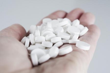 L'utilisation de médicaments antiépileptiques est associée à un risque accru de maladie d'Alzheimer et de démence, et précisément de 15% de maladie d'Alzheimer et de 30% de démence pour une durée d’utilisation supérieure à un an.